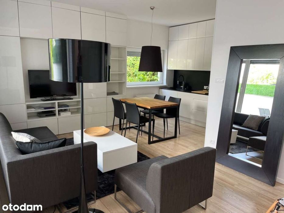 Kameralny segment na Ławicy z klimatyzacją, tarasem i ogrodem