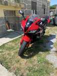 Honda CBR 600RR (como nova)