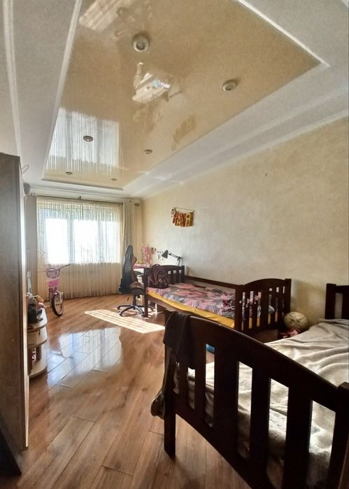 Продаю теплую 3х ком. кв. с улучшенной планировкой