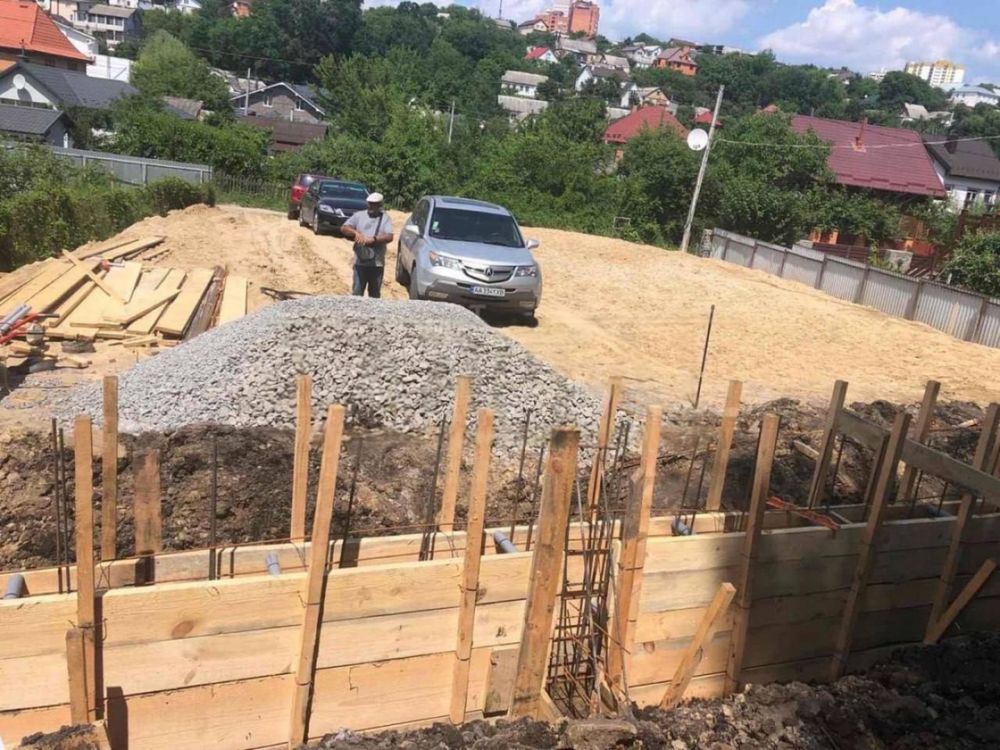 Продаж ділянки/КИЇВ/Земля/Біля парку, озер/З комунікаціями/БЕЗ %/10ст