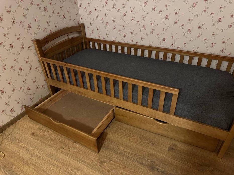 Продам підліткове ліжко