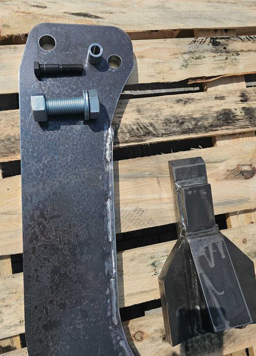 łapa ząb głębosz - śruba zrywalna tulejka cały kpl