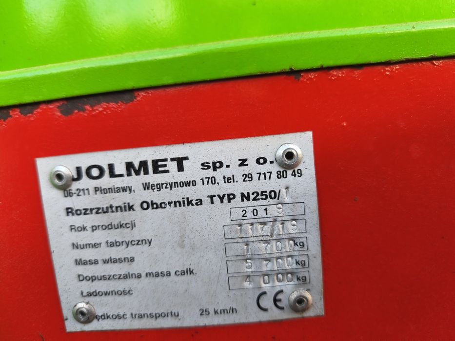Rozrzutnik obornika jednoosiowy N250/1 4,0t JOL-MET

długość skrzyni