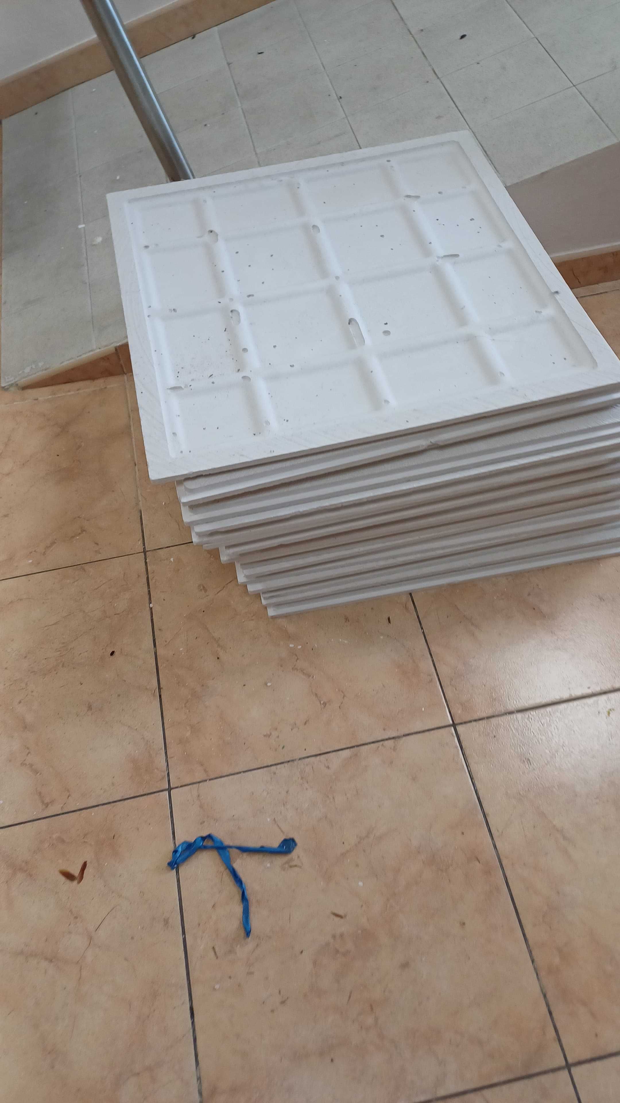 Placas de gesso 70x70