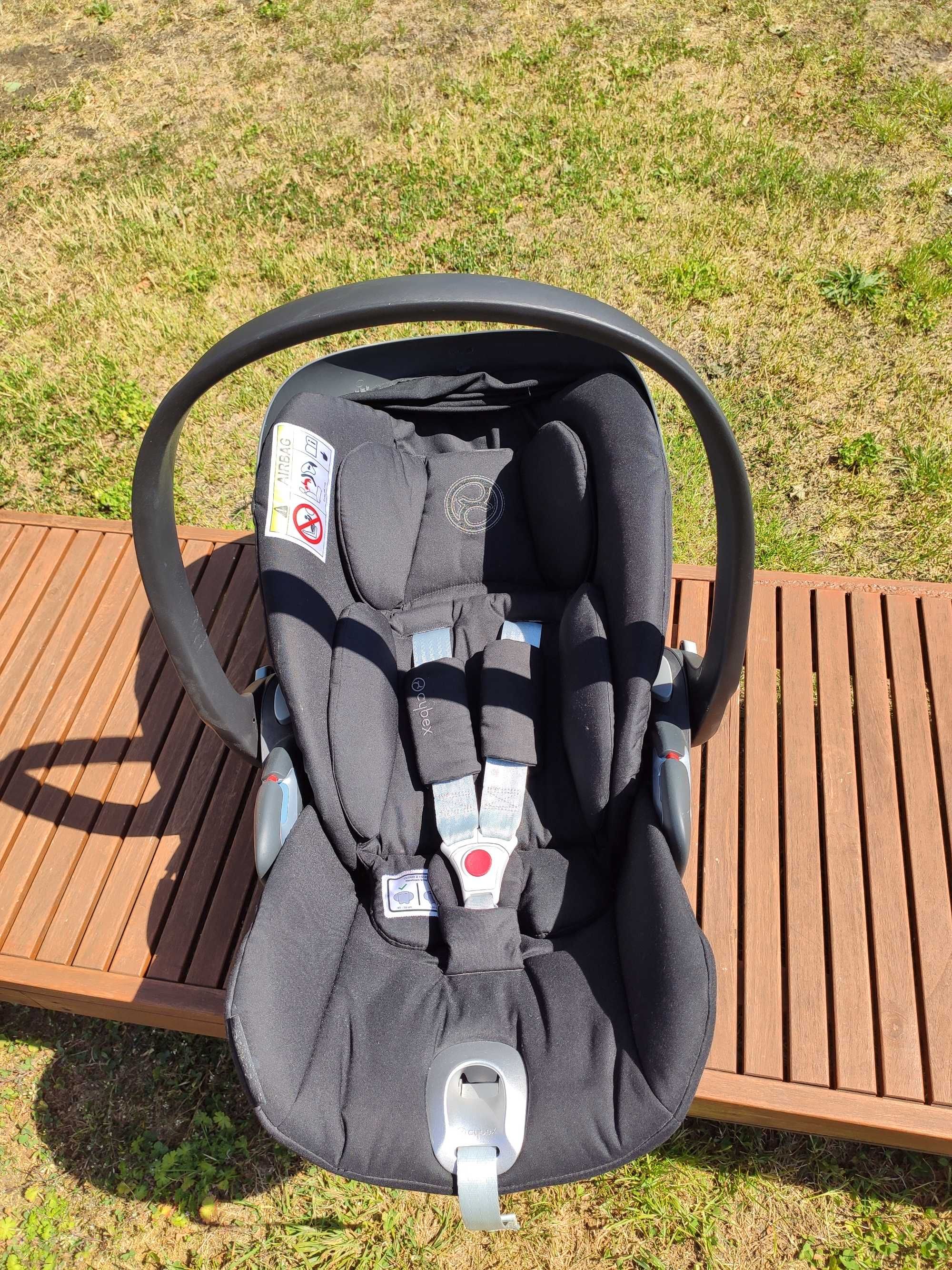 Fotelik Cybex Cloud Z i-Size Deep Black Nosidełko do bazy obrotowej