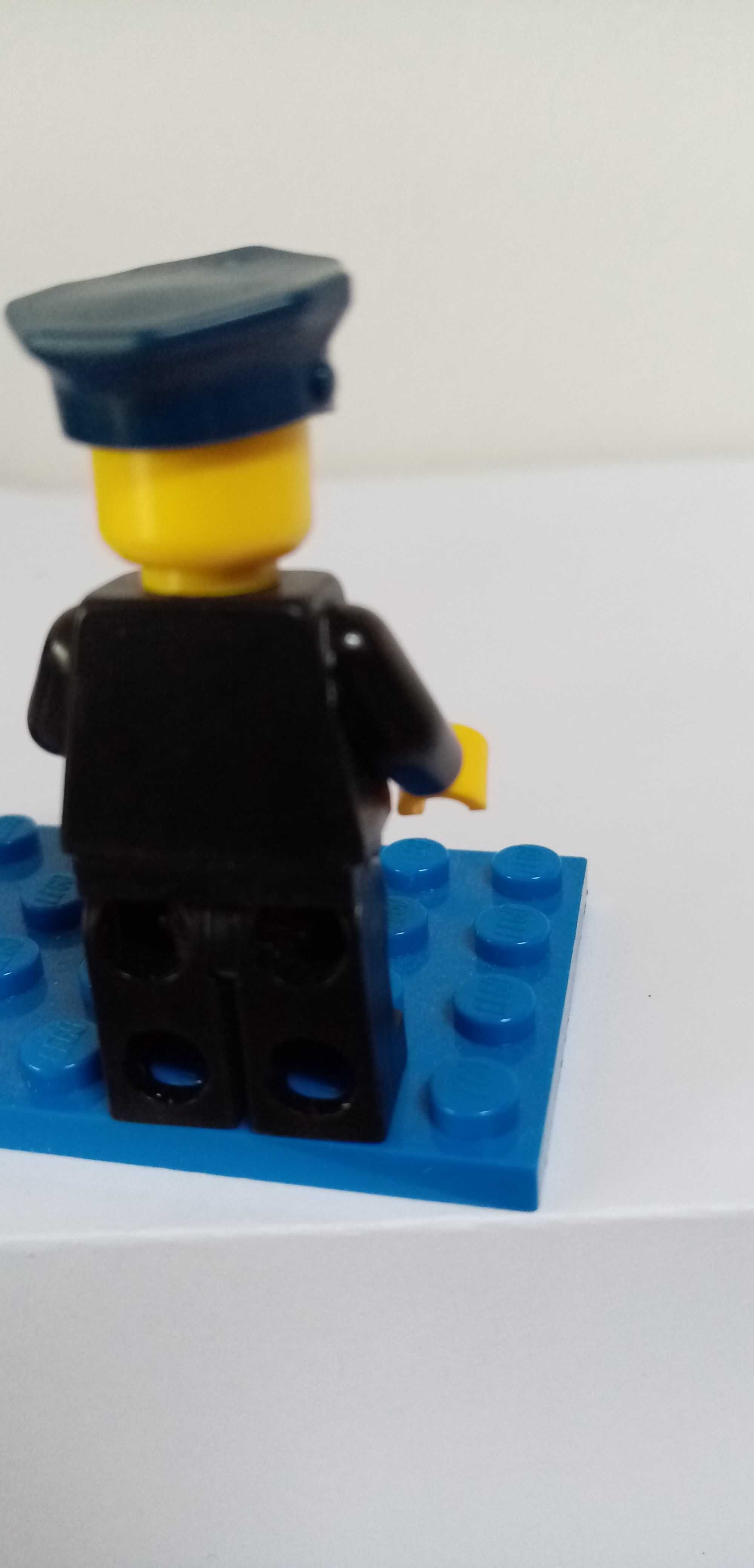 Figurka Lego city Policjant w okularach
