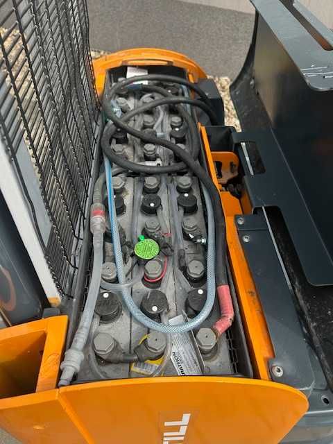 Wózek paletowy z masztem elektryczny Still EGV 16