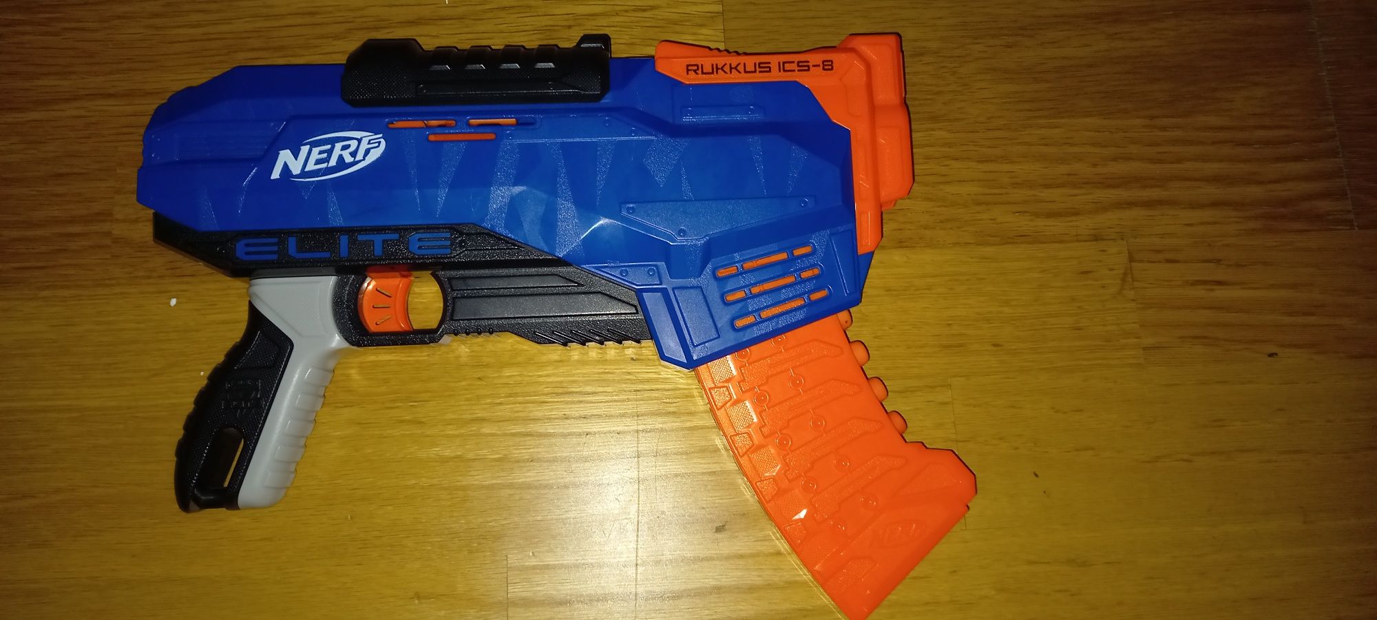 Nerf Rukkus ICS-8