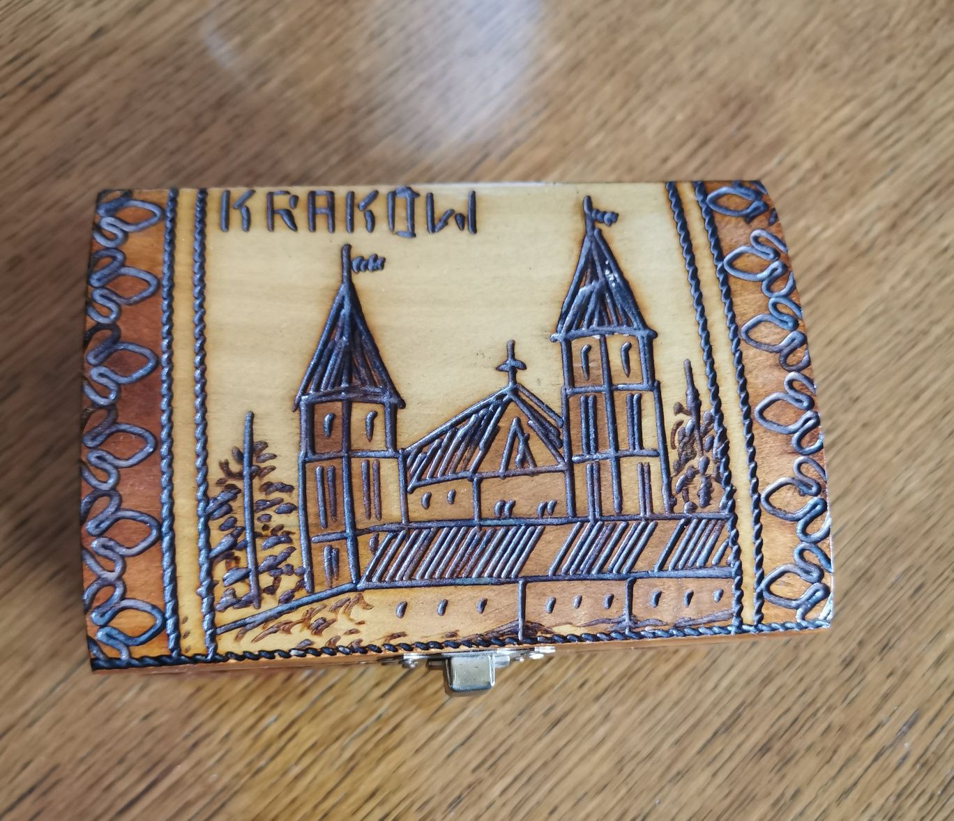Drewniana szkatułka z Krakowa