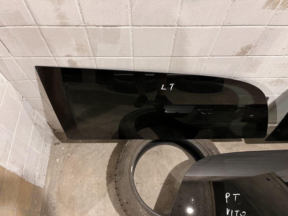 Mercedes vito viano w639 szyba boczna prawa lewa tyl