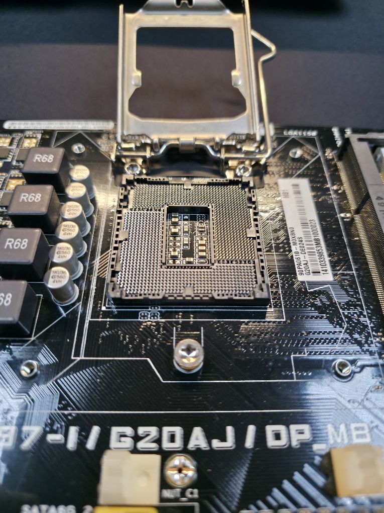 Материнська плата Asus Rog G20AJ H97-I