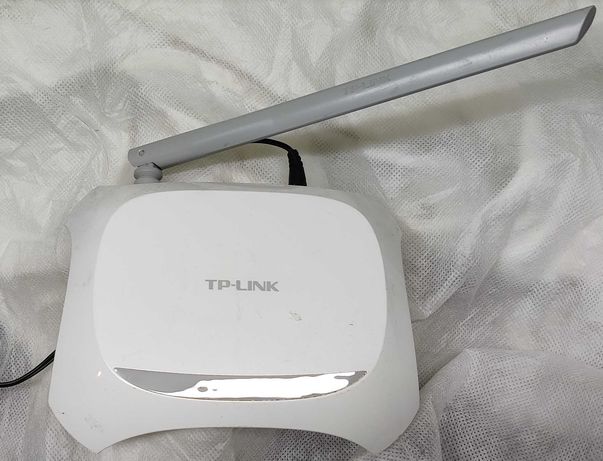 Wifi маршрутизатор . роутер TP-Link с длинной антенной.