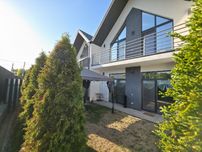 Продажа таунхаус с ремонтом,  район Старые Кодаки
