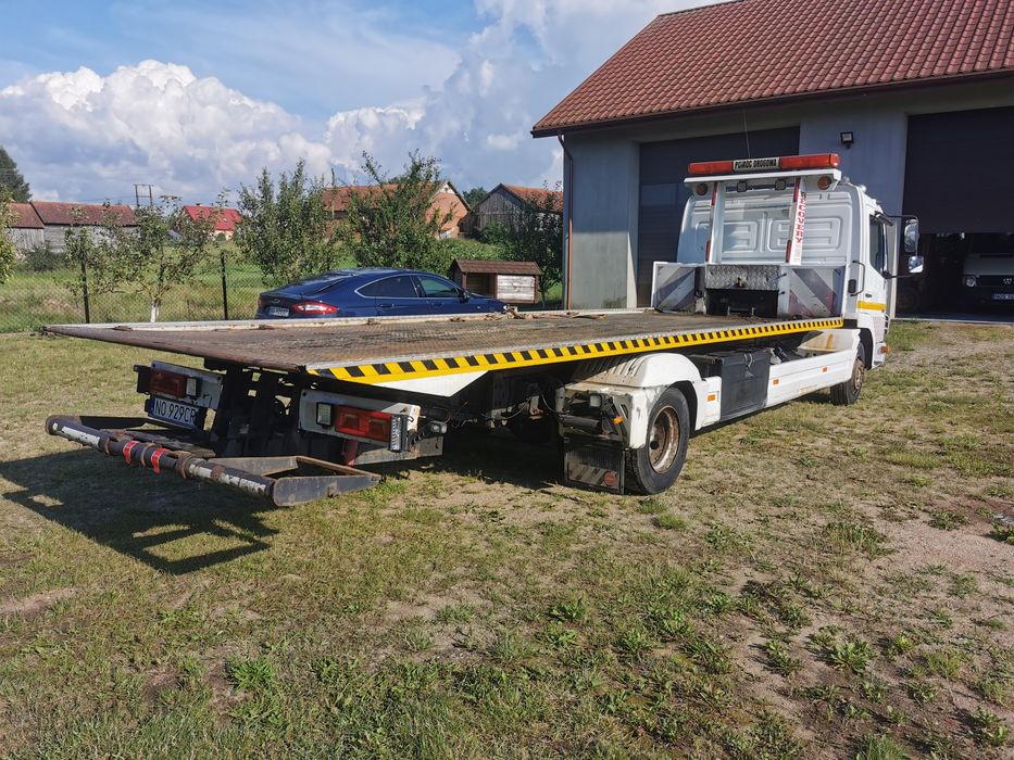 Mercedes Atego 818 autolaweta/Płyta