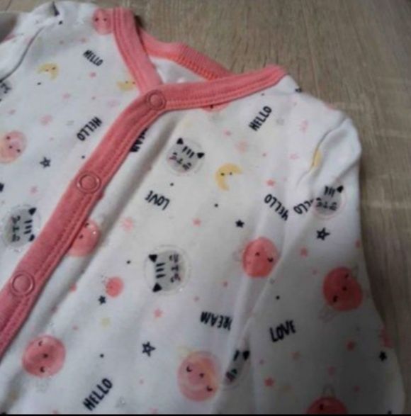 Ubranka dla dziewczynki 62