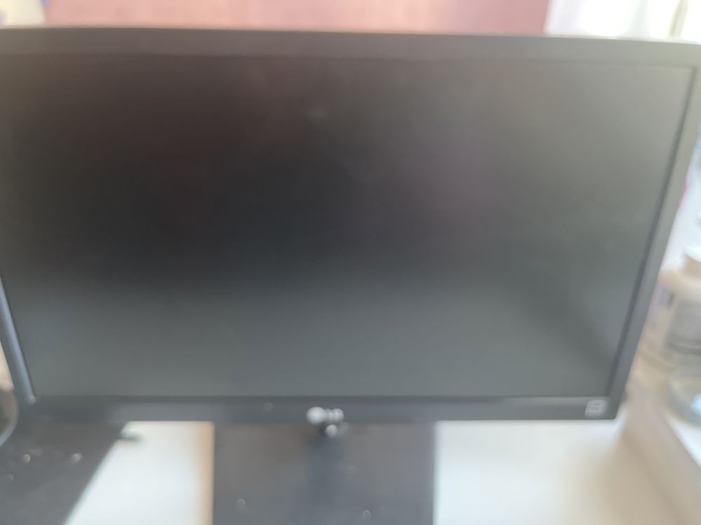 Monitor LG 21 cali