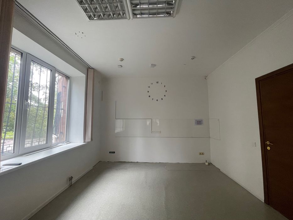 Оренда приміщення Фасад 194кв м р-н Верхня Польова