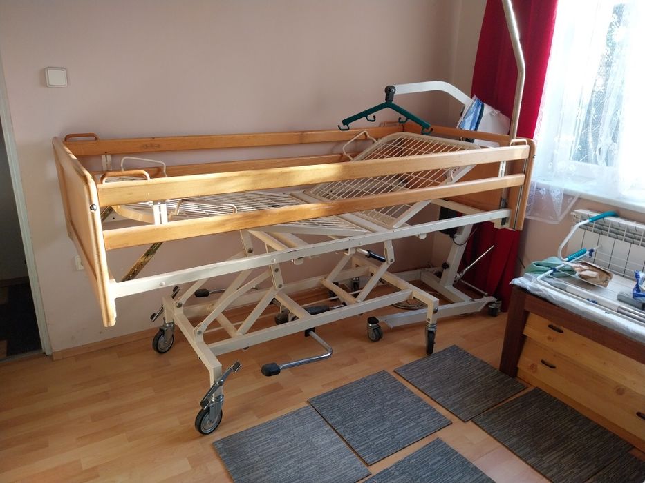 Sprzedam łóżko rechabilitacyjne manualne