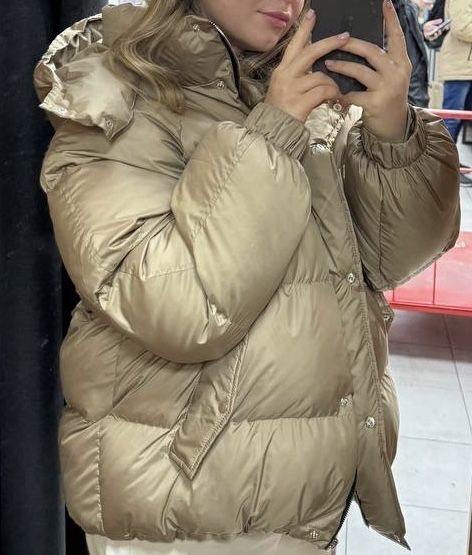 Продам пуховик (куртка)