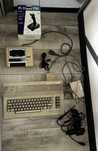 Zestaw retro Commodore C64C + akcesoria
