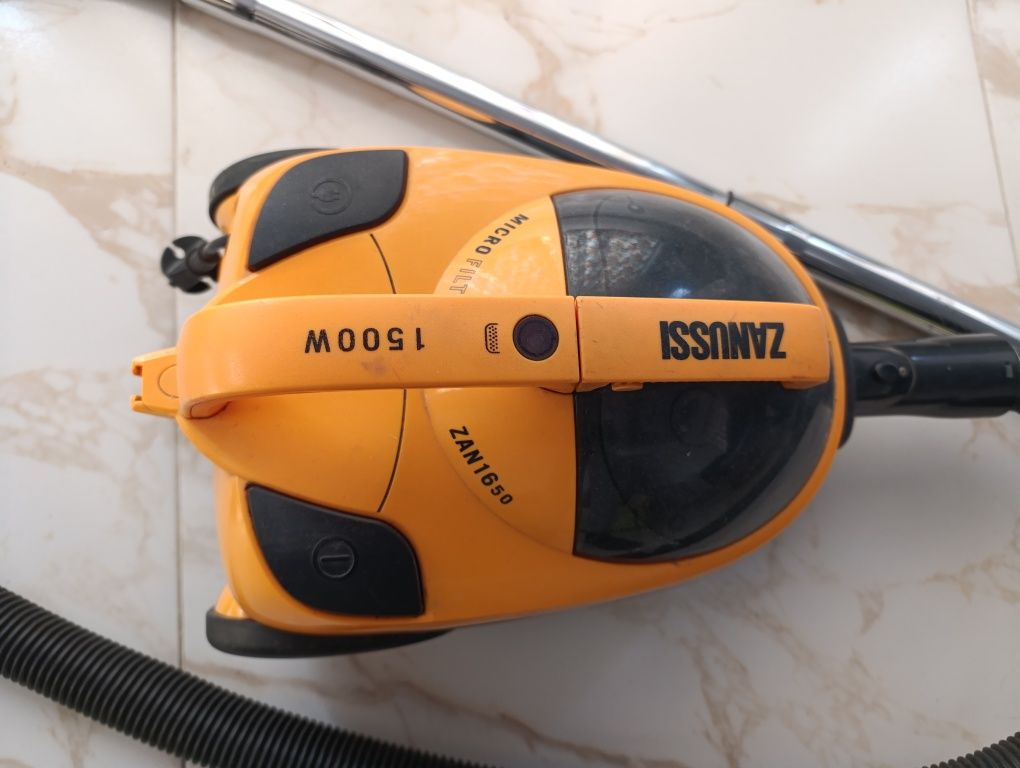 Продам пылесос Zanussi