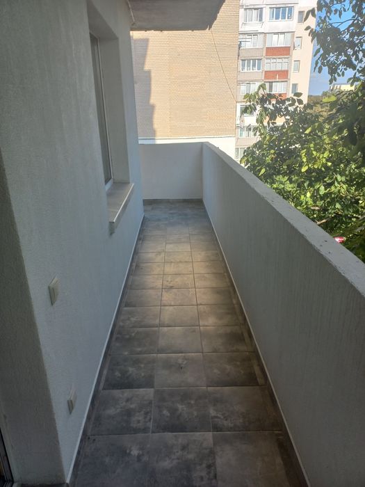 Продам 3-х кімн.-студіо в р-ні стомат.полікл.