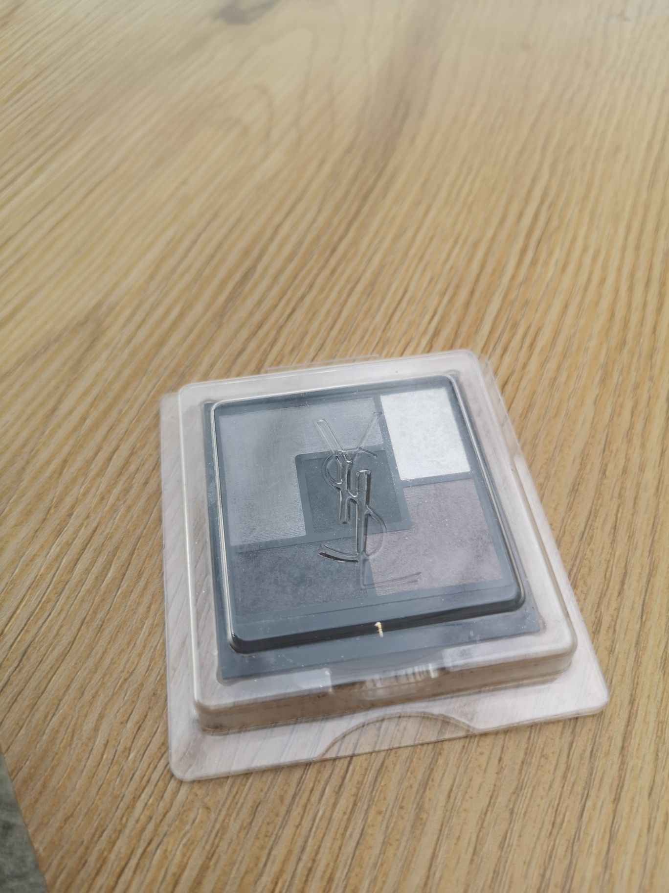 Cienie do powiek Yves Saint Laurent couture palette
