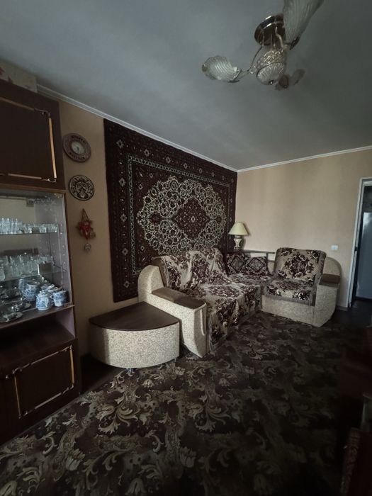 Оренда 2х кім. Центр, по вул. Соборній, меблі та техніка.