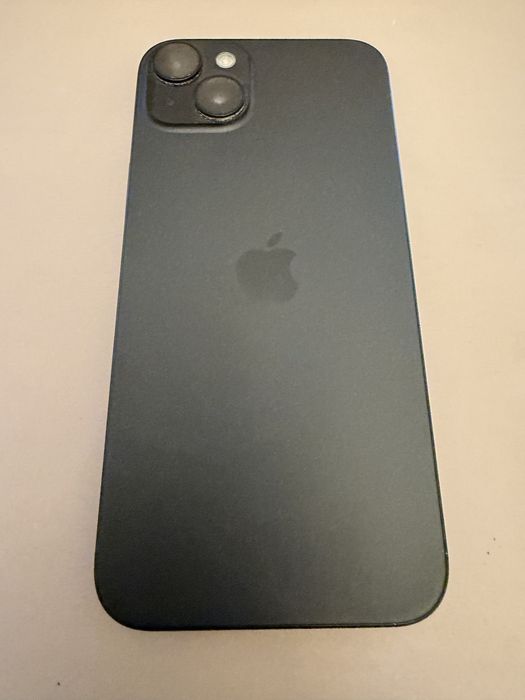 Vendo iphone 15 plus 128 GB com acessorios