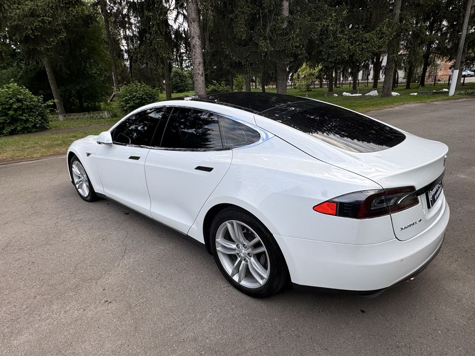 Tesla Model S 85 Kw без дтп