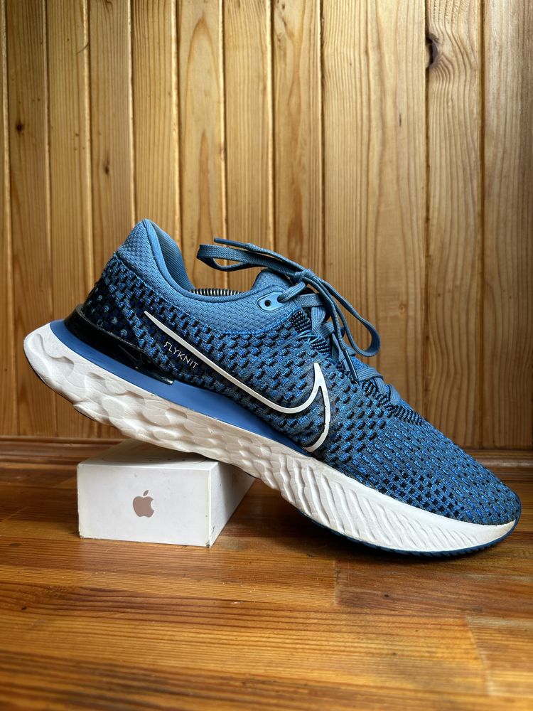 Кроссовки Nike React Infinity Run Flyknit 3