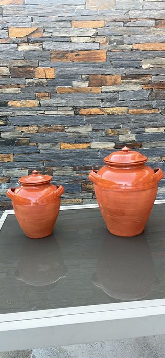 Conjunto de potes em barro