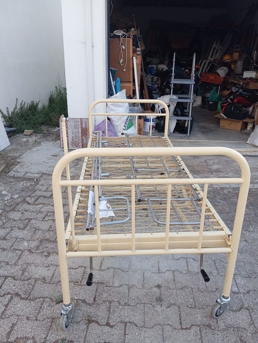 Vende-se cama articulada