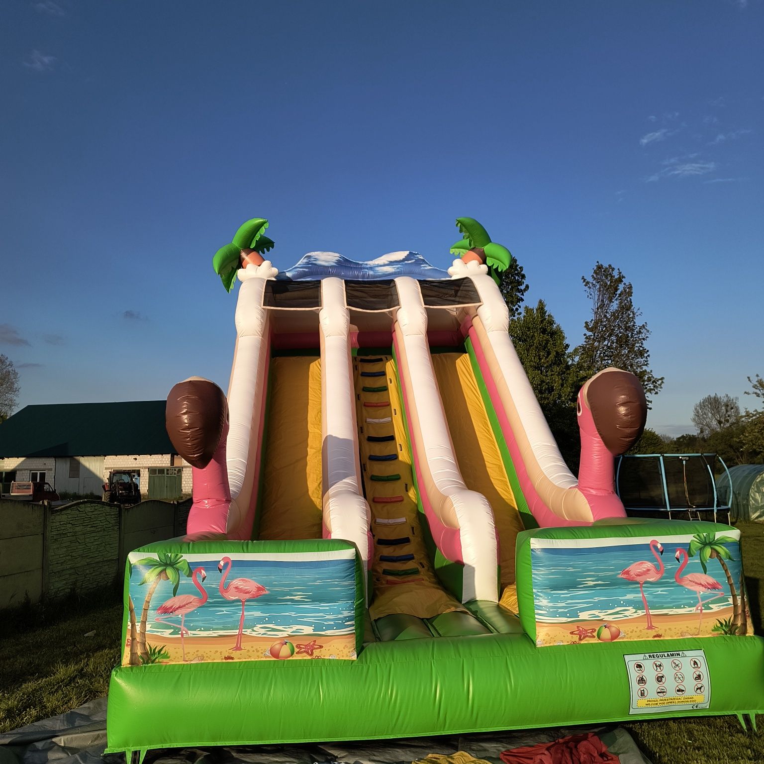 Zjeżdżalnie dmuchane zamki domki Piana party wynajem Miś