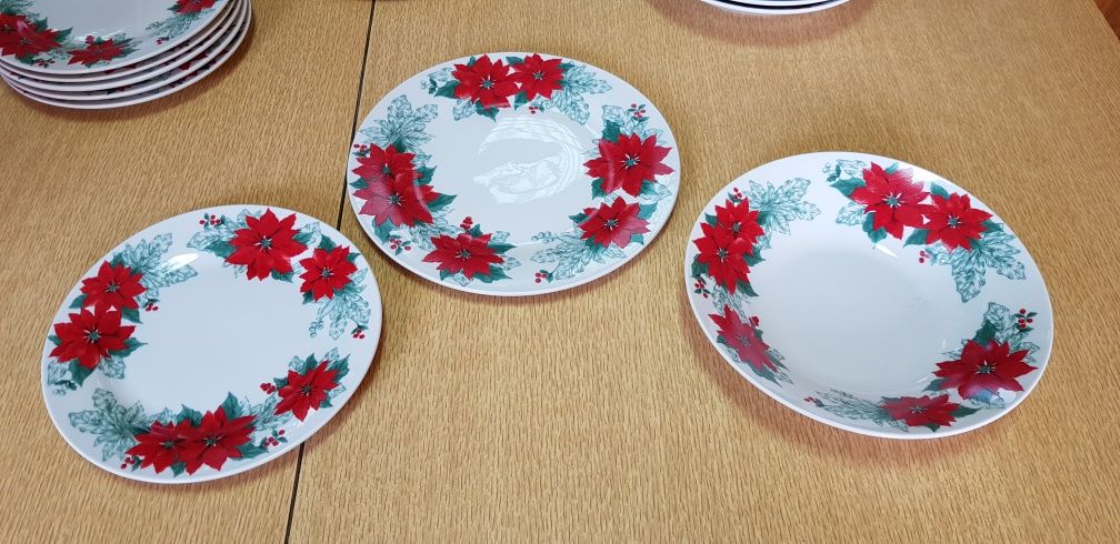 Новый набор новогодних тарелок