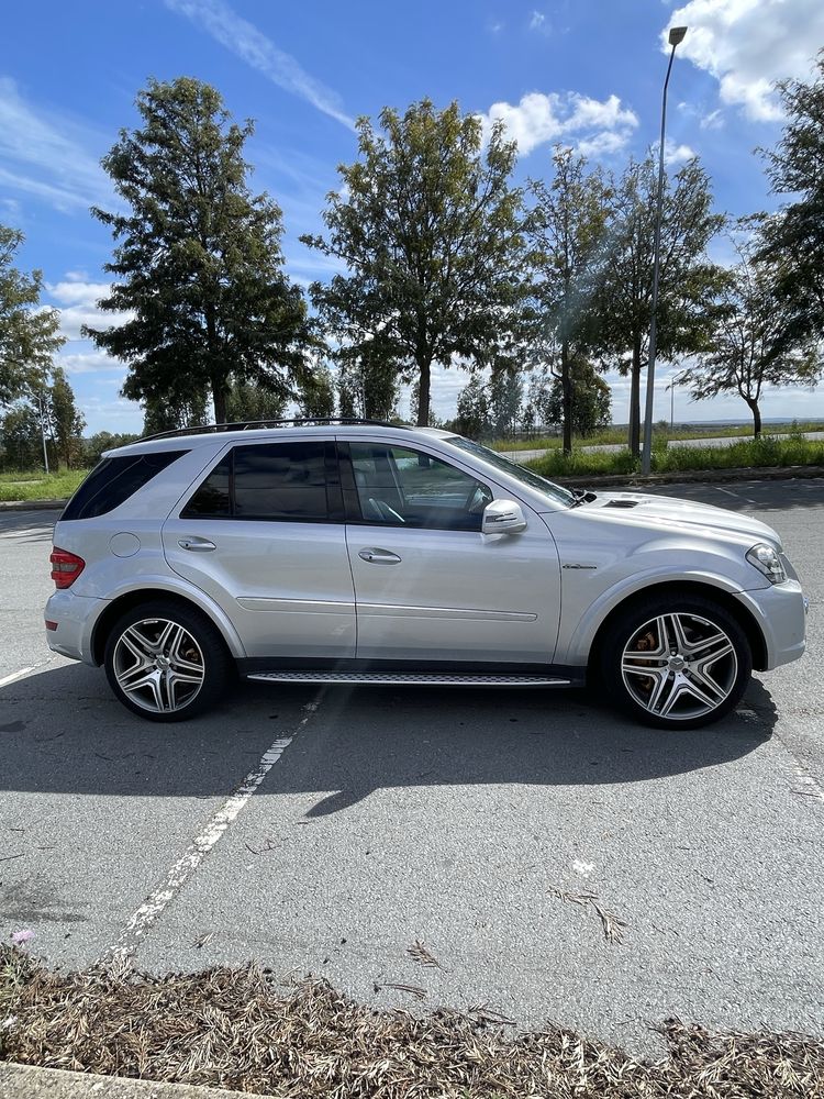 Mercedes ML 63 AMG  6.3L 510 Cv