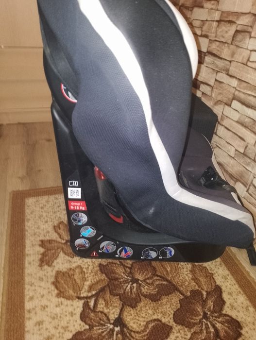 Sprzedam fotelik samochodowy firmy Chicco 9-18kg