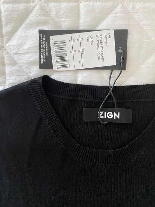 czarna sweterkowa sukienka midi