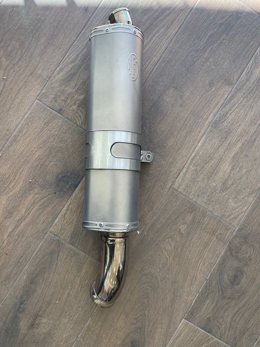 Escapes originais e de rendimento