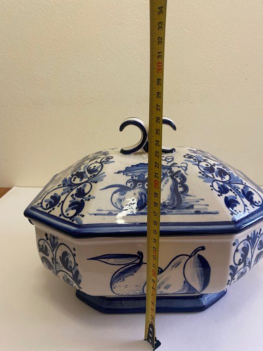 Terrina louça   Viana do Castelo pintada a mão. ALFE cerâmica