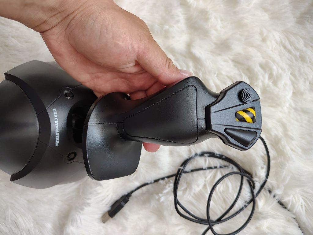 Joystick Thrustmaster USB
