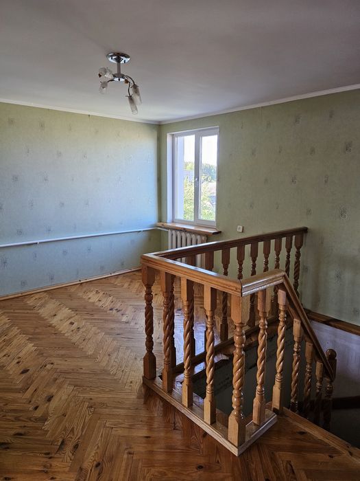 Дім біля лісу- спокій, простір та затишок