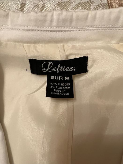 Blazer curto cintado, bege claro (champagne), tamanho 36 da Lefties