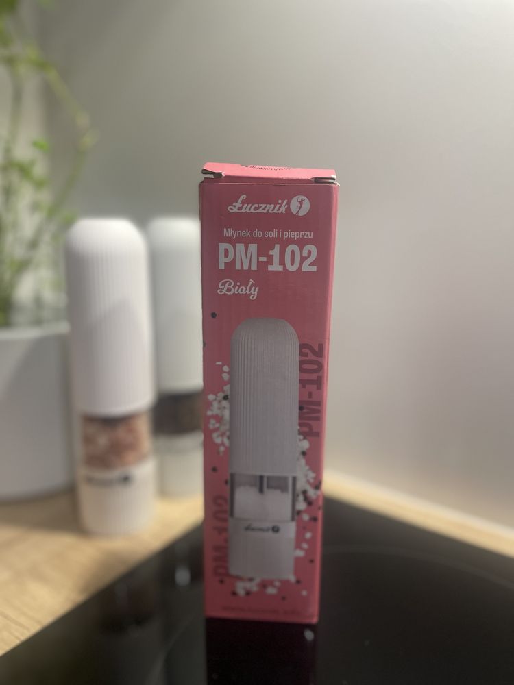 Elektryczny młynek do soli lub pieprzu, LED, biały, Łucznik