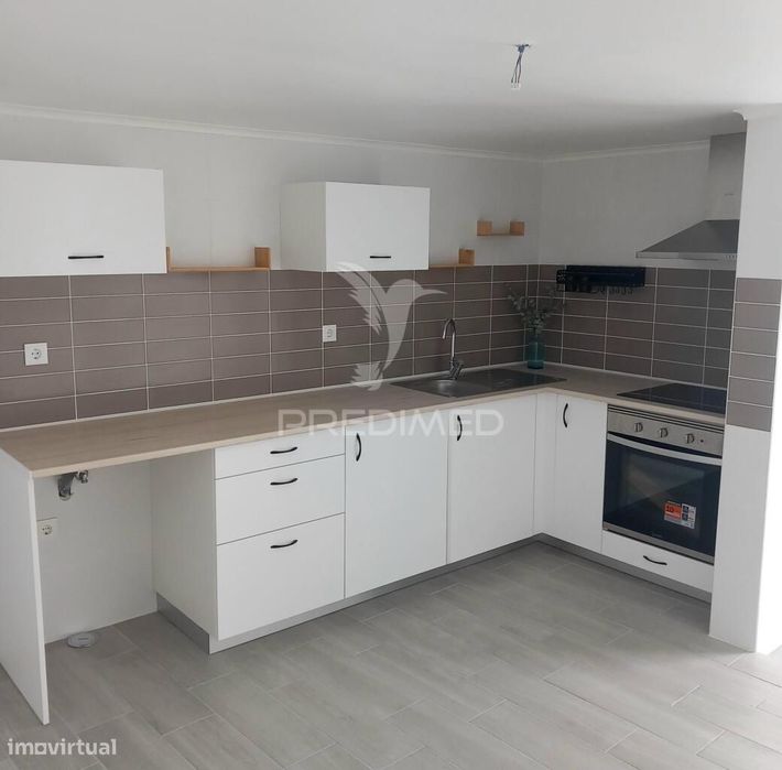Moradia T3+1 remodelada