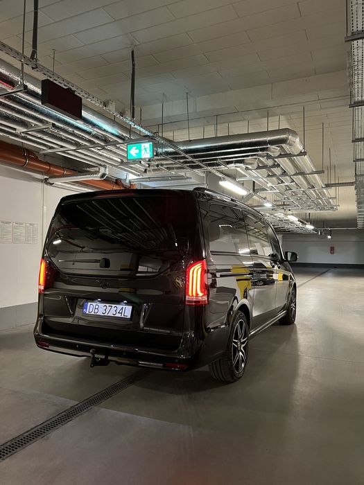 Przewóz VIP/Transfer lotniskowy/Przewóz gości weselnych/Wycieczki kraj