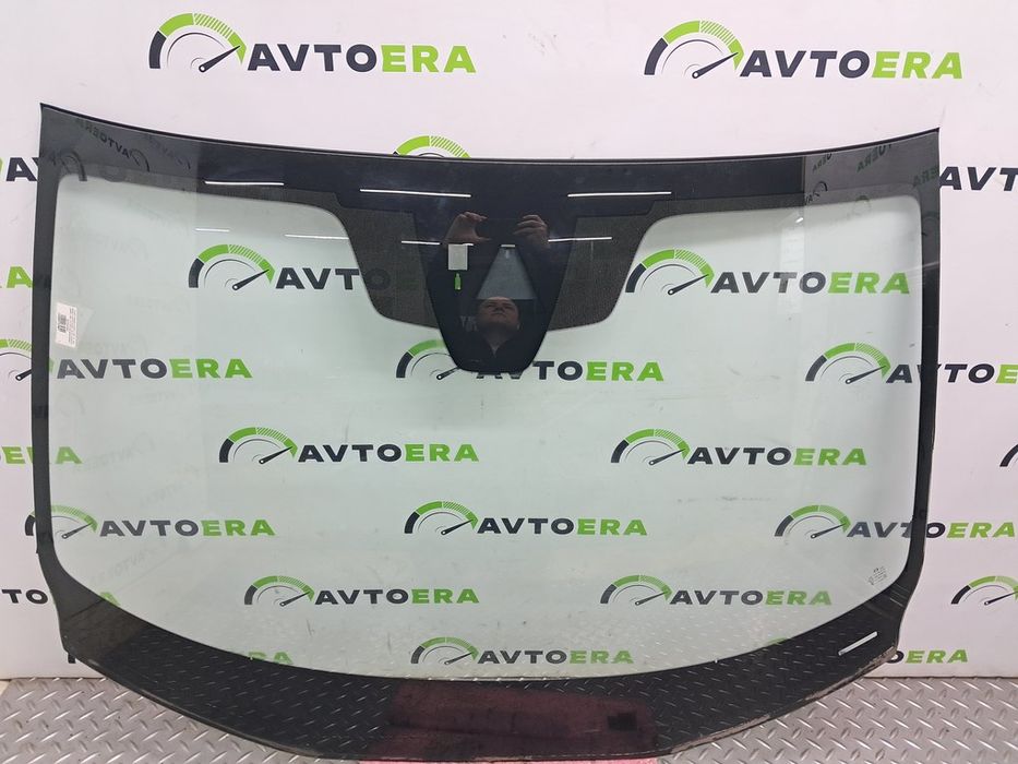 Стекло лобовое MAZDA MAZDA 3 BP 19- BEDR63900B