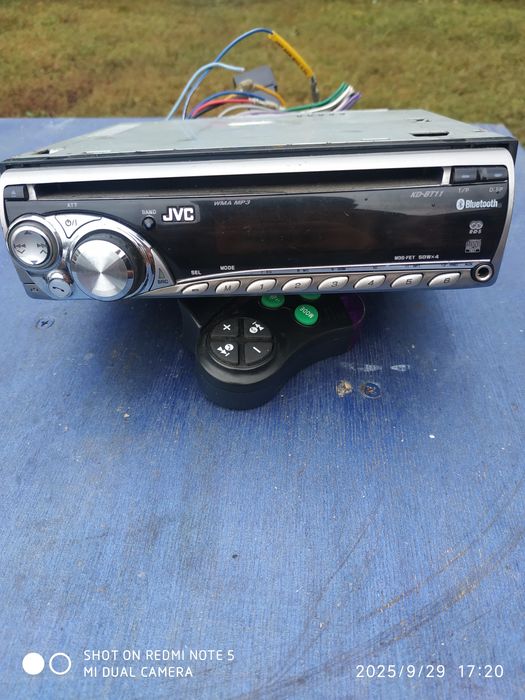 Продам магнітолу JVC