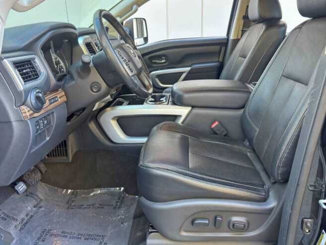 2019 Nissan Titan XD SL
