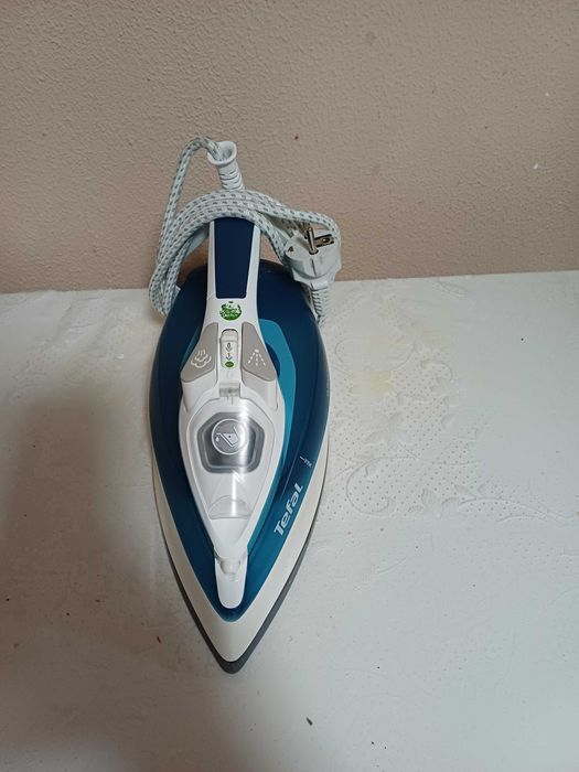 Керамічна праска Tefal